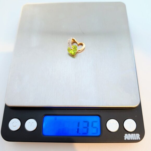 10K Gold Heart Pendant With Green Peridot & Diamond Accents - Picture 9 of 10
